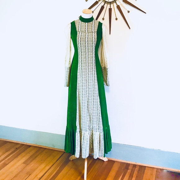 Vintage Dresses & Skirts - Vintage 1970s Velvet prairie cottage Maxi Dress M